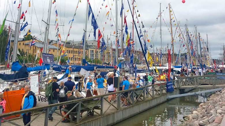 Tall Ships Racen yleisöä ja osanottajia